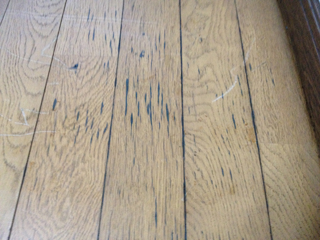 小傷からの腐食